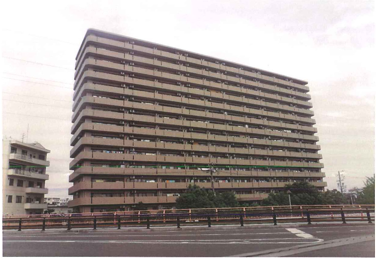 大規模竣工　東面
